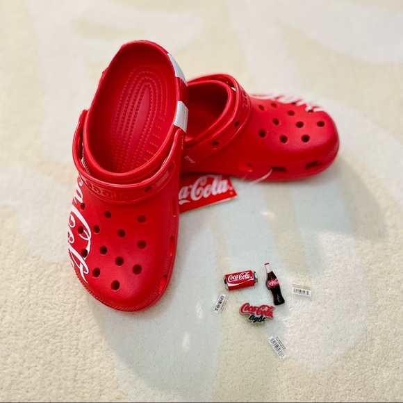 NWT Classic Coca-Cola X Crocs Clogs Red M5 W7 and M6 W8 & 3 Authentic Jibbitz - Picture 15 of 16